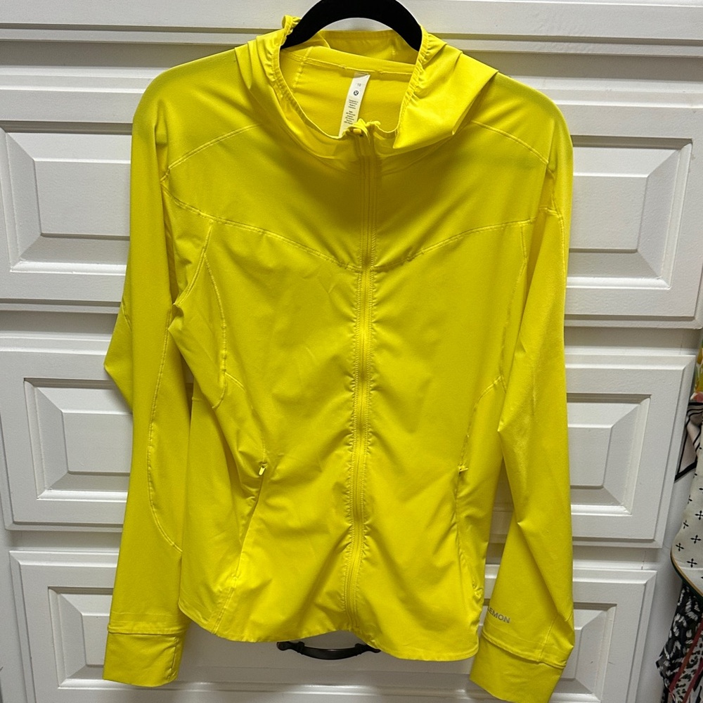 Lululemon Mist over windbreaker
